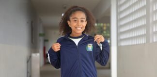 Educação em Barueri: Como a gestão Beto Piteri garante kits e uniformes em 2026 A Gestão do Prefeito Beto Piteri acompanhando investimentos na educação de Barueri, sempre atento a educação.