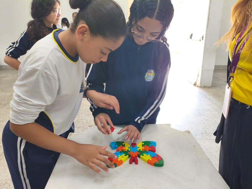 Profesp Barueri 2026: inscrições abertas para o Programa Forças no Esporte 1 Crianças e adolescentes participando de atividades esportivas e de civismo na Vila Militar de Barueri através do programa Profesp