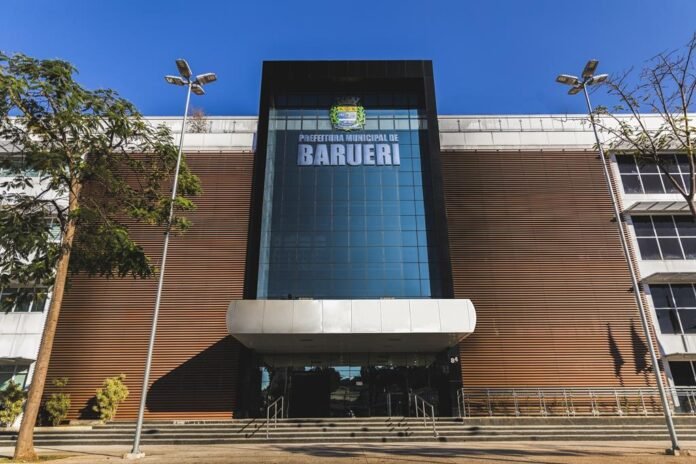 Serviços municipais de Barueri no feriado do Dia do Trabalho, 1º de maio de 2026
